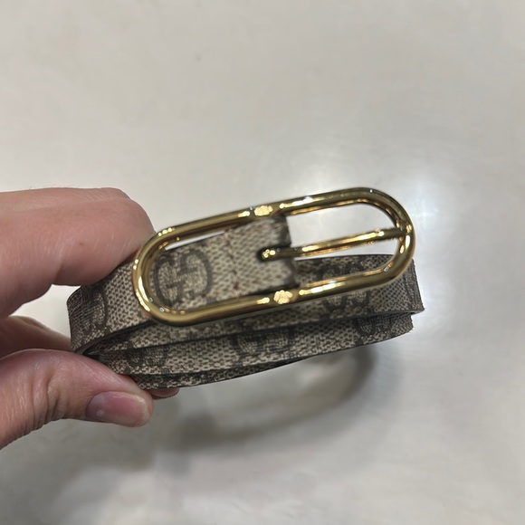 Gucci 20mm belt reversible brown and Gucci sign - Picture 1 of 6
